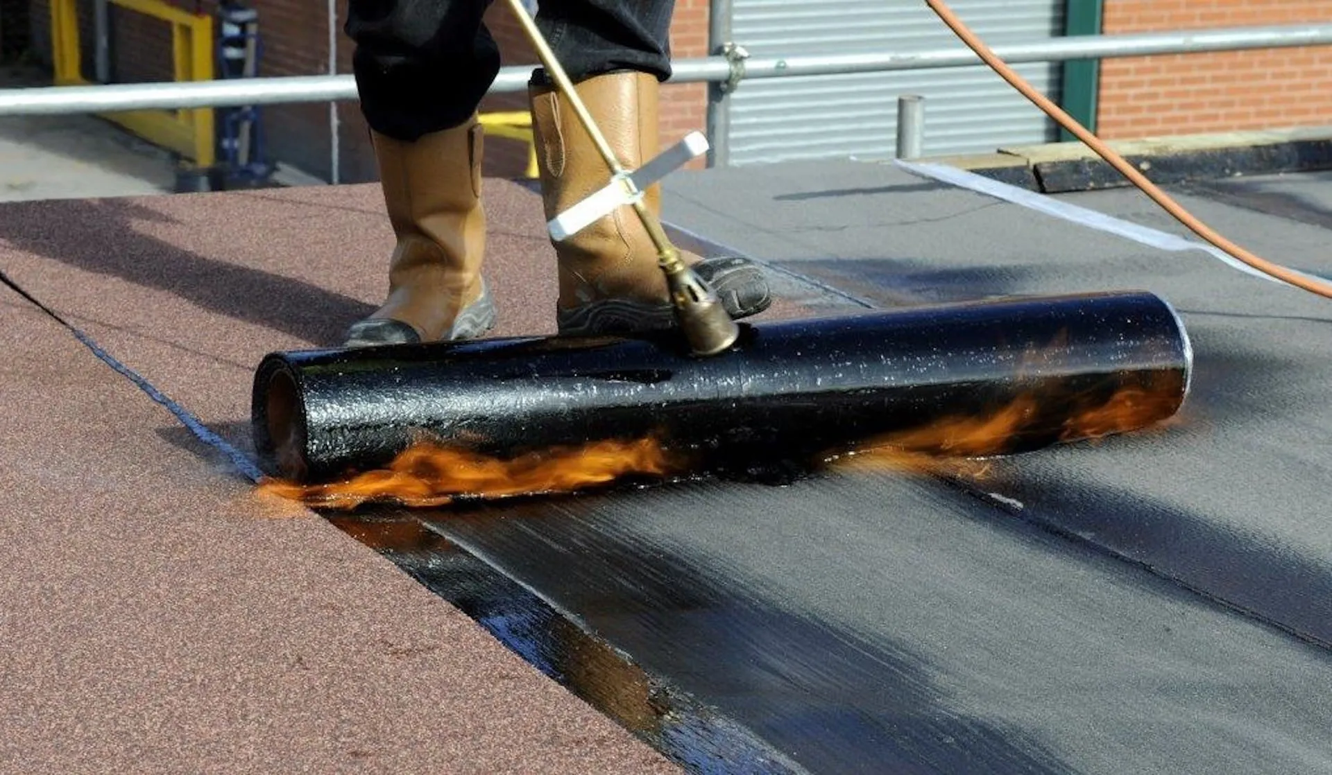Bituminous membrane waterproofing application
